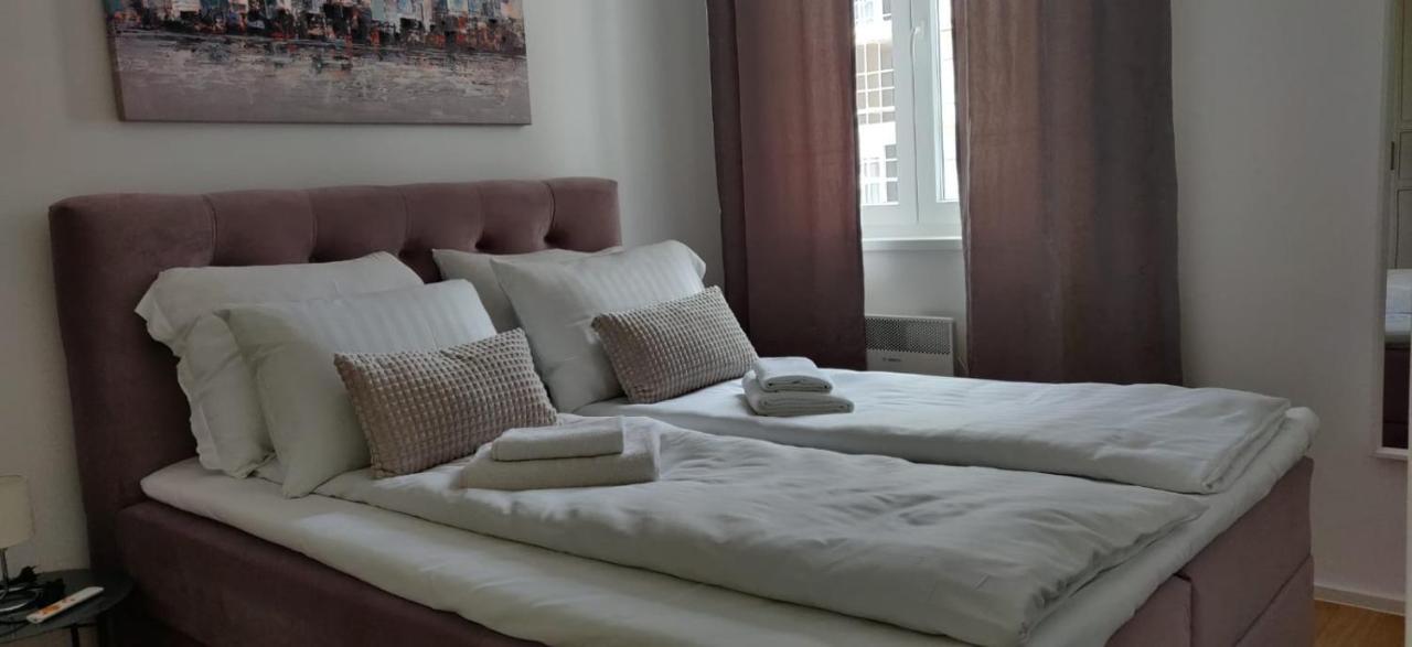 Campanula Apartment With Balcony Zadar Bagian luar foto