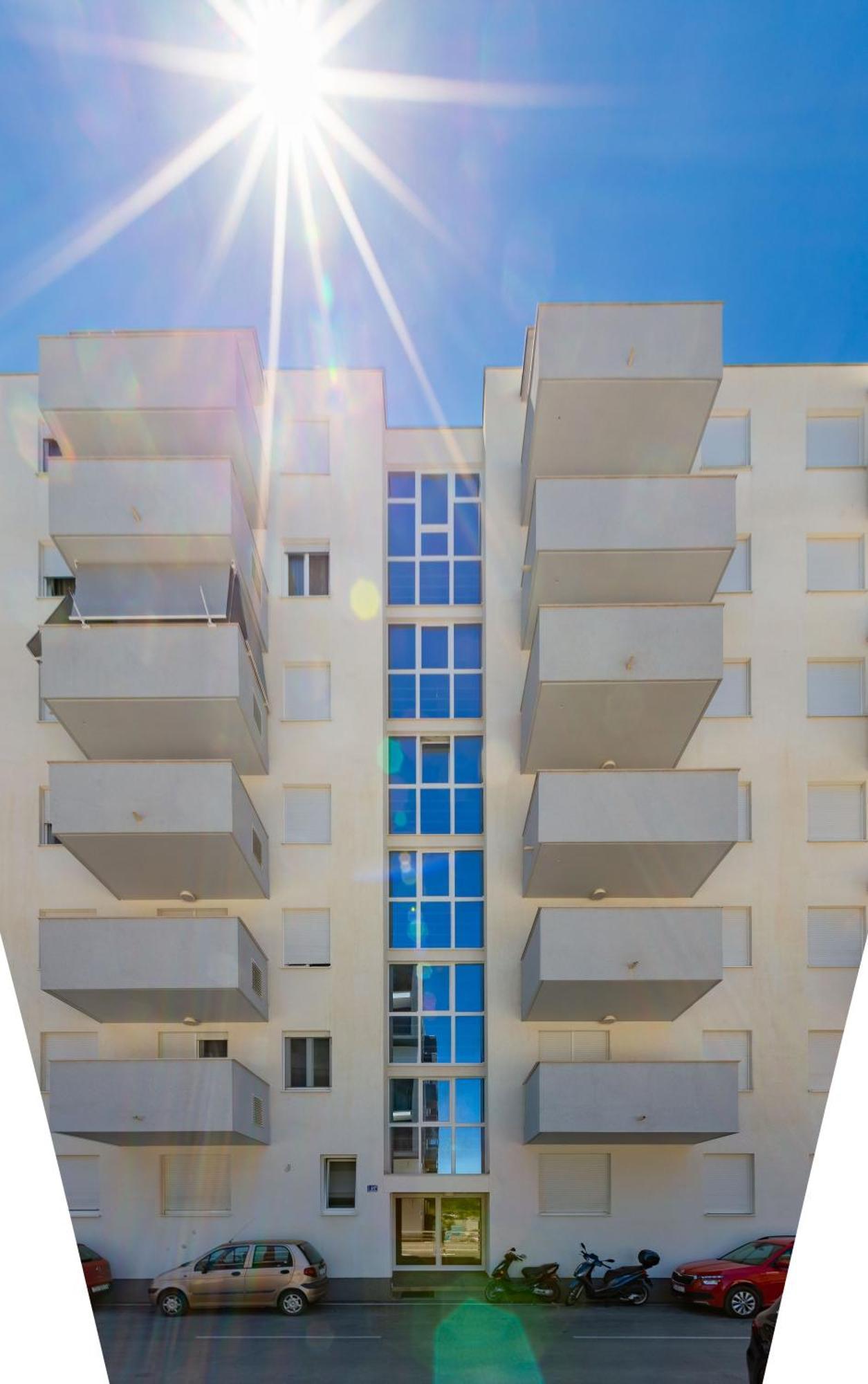 Campanula Apartment With Balcony Zadar Bagian luar foto