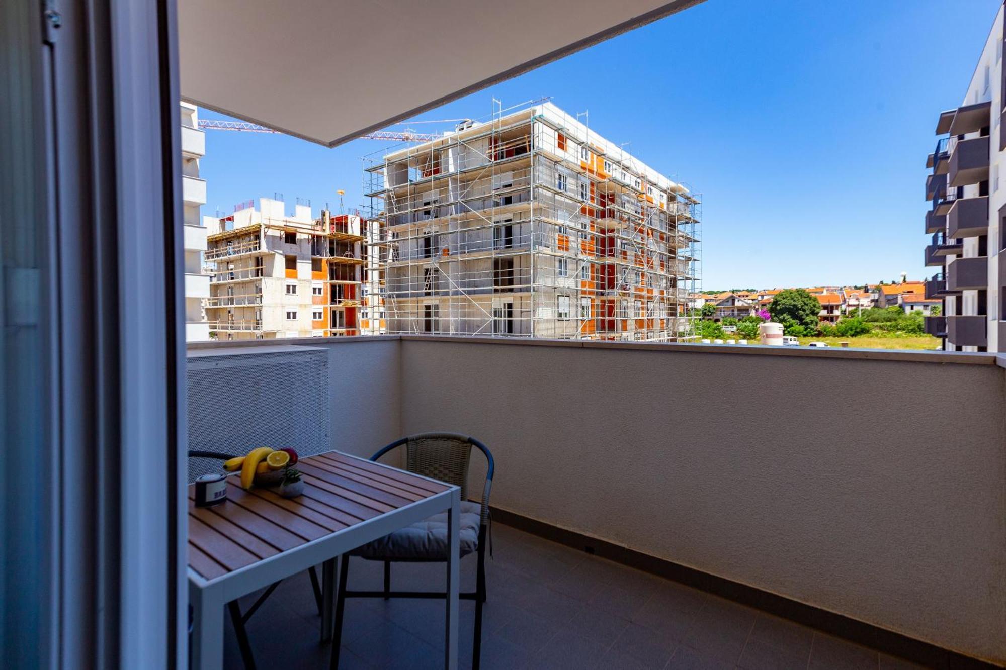 Campanula Apartment With Balcony Zadar Bagian luar foto