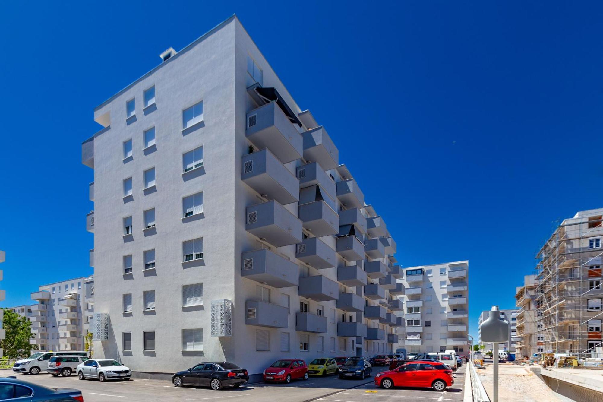 Campanula Apartment With Balcony Zadar Bagian luar foto